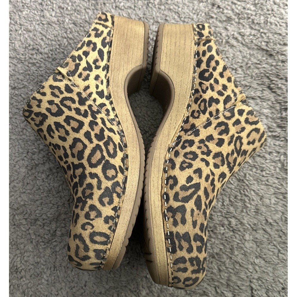 Dansko Women Size 40 (US 9.5-10) Brenda Suede Mules Leopard Print Casual Clogs